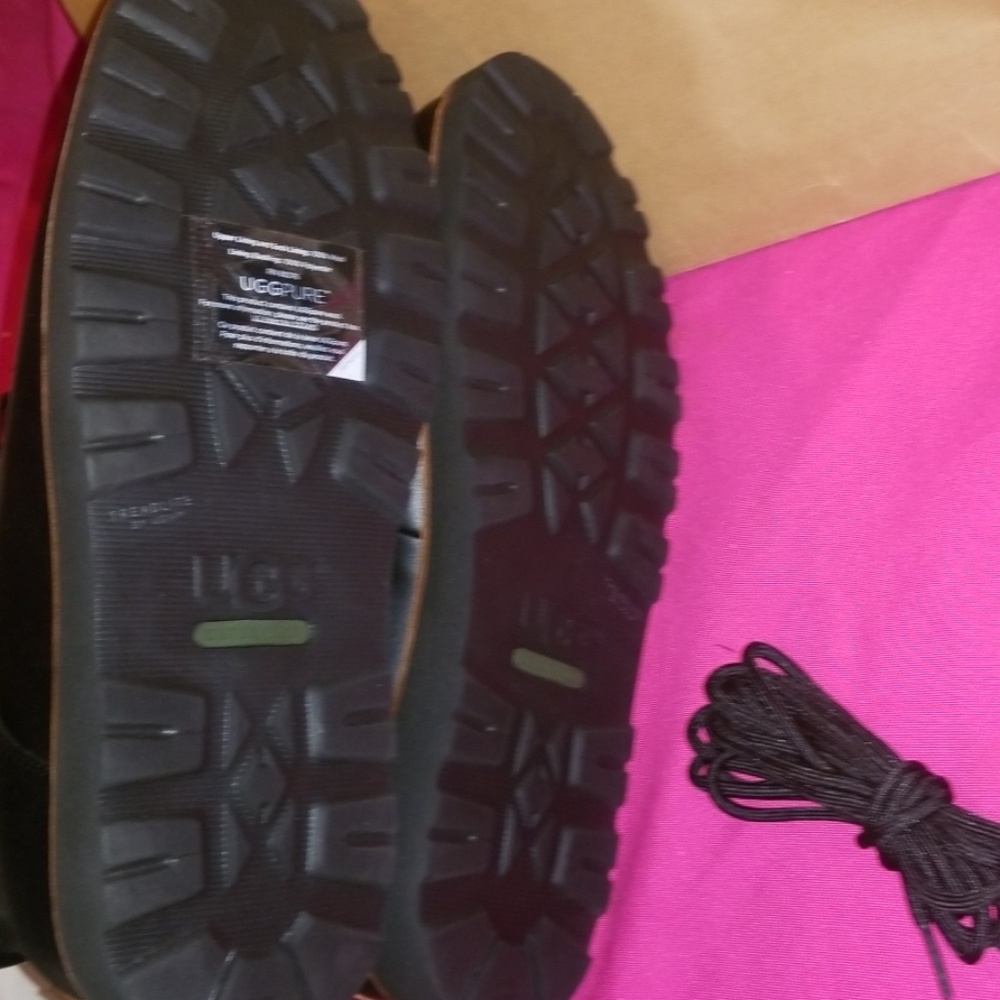 Waterproof boots - Picture 3 of 10